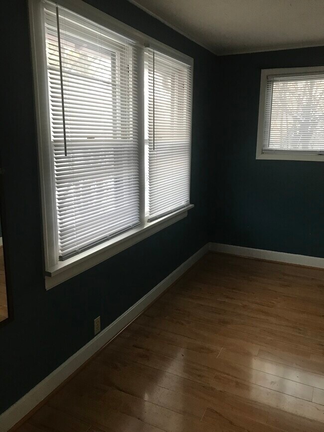 Foto del edificio - 116 Burlington Ave