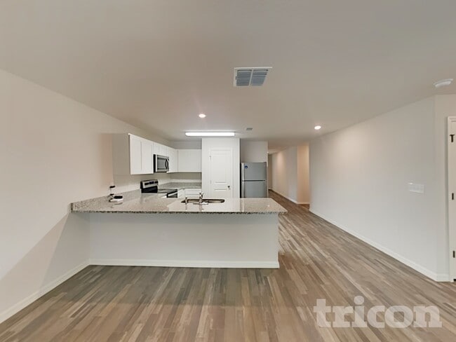 Building Photo - 1130 Alloway Ave