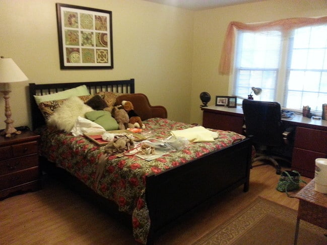 Bedroom - 14 Foy Creek Dr