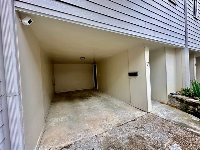 Foto del edificio - 835 Glendale Ter NE