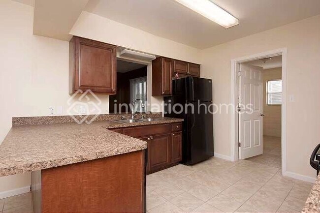 Building Photo - 420 Tangelo Dr