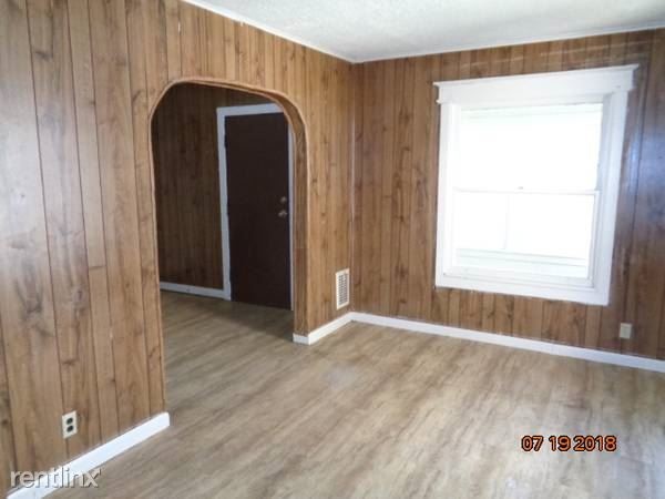 Primary Photo - 3 br, 1 bath House - 44 Judson St