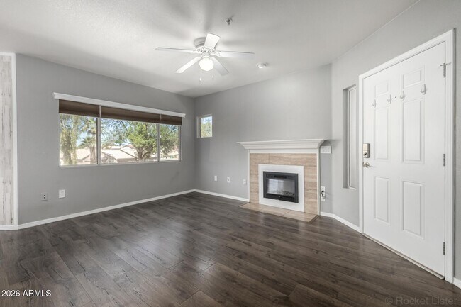 Foto del edificio - 1295 N Ash St