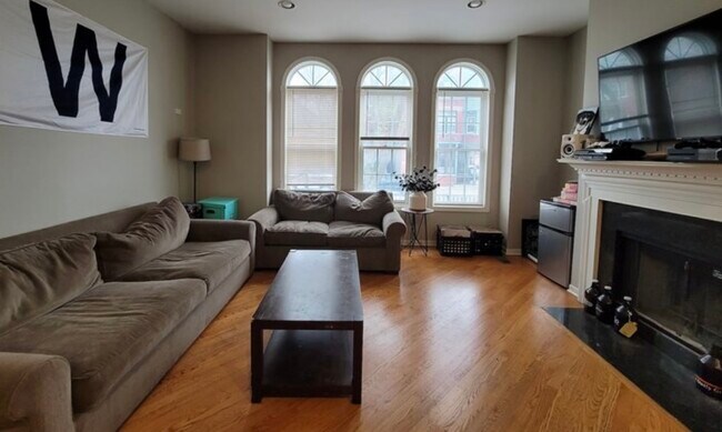 Foto del edificio - 1510 N Wood St