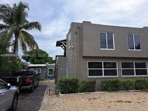Building Photo - 217 Southridge Rd