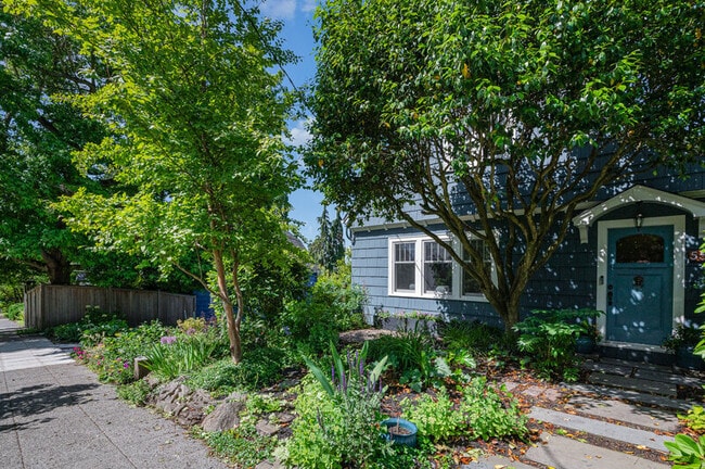Foto del edificio - 5531 28th Ave NE