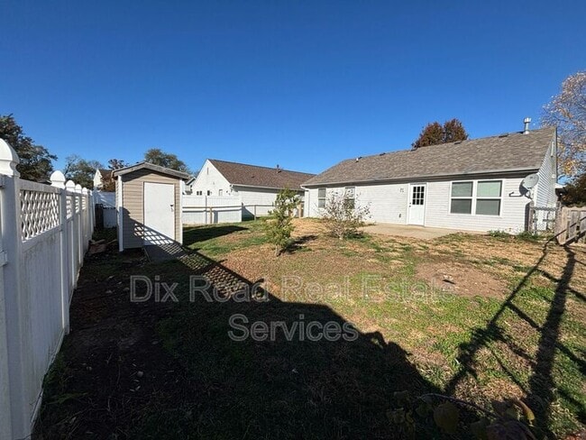 Building Photo - 179 Thompson St