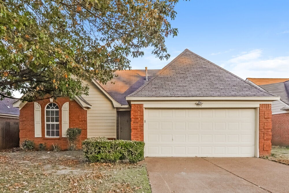 Foto principal - 1030 Jessica Lauren Dr