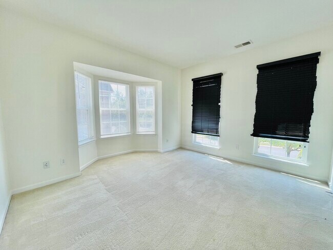Building Photo - 7718 Wiltshire Ridge Rd