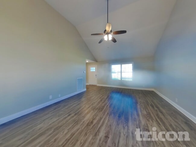 Building Photo - 2945 Lancelot Ln