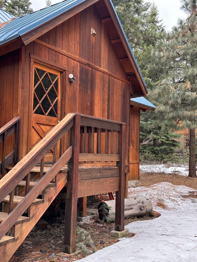 12108 Rainbow Dr, Truckee, CA 96161 House Rental in Truckee, CA