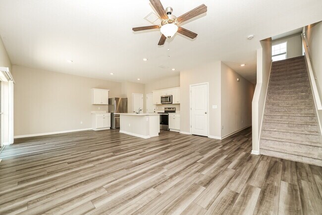 Building Photo - 2052 Harris Hawk Ave
