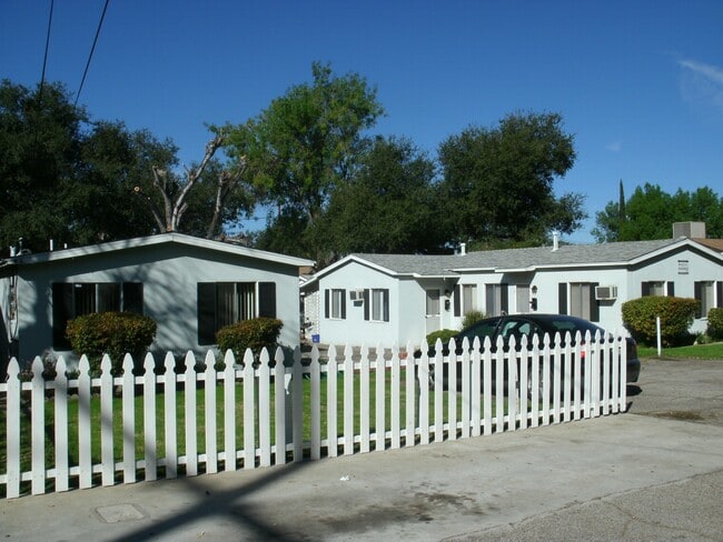 Building Photo - 10321 Eldora Ave