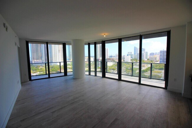 Foto del edificio - 3401 NE 1st Ave