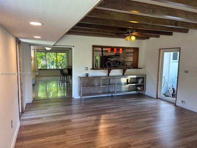 Foto del edificio - 9530 NW 1st Ave