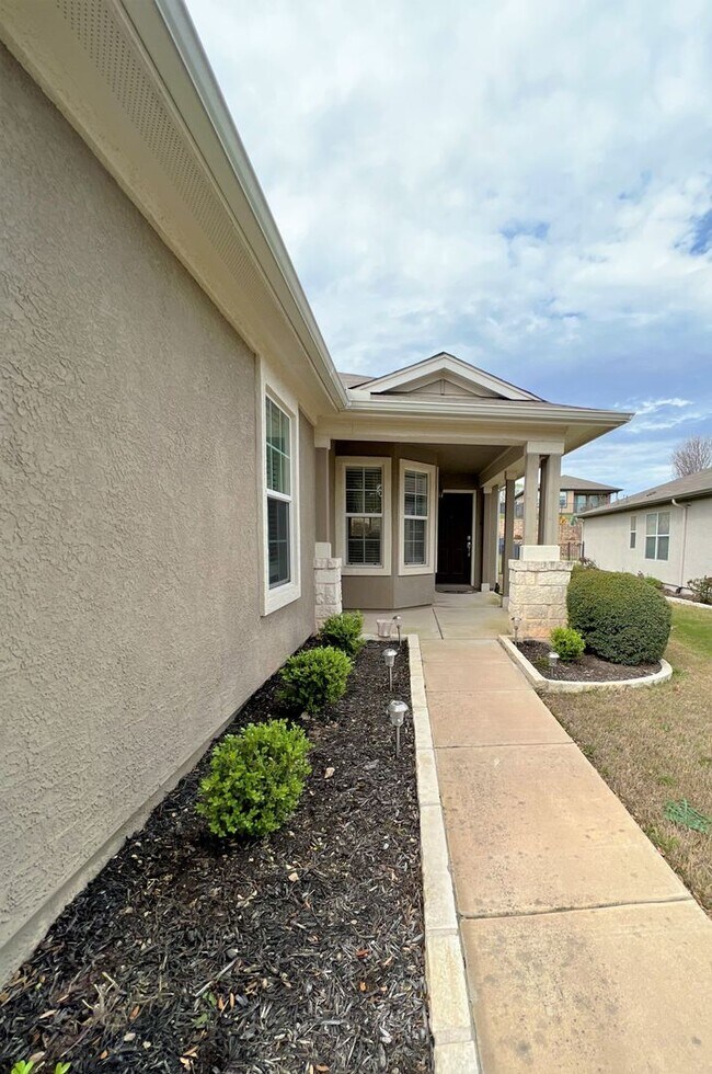 Building Photo - 115 Sandy Creek Trl-Unfurnished Sun City R...