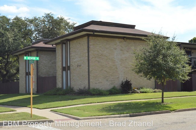 Building Photo - 407 N Preston St