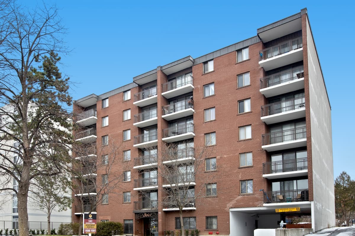 Primary Photo - Le Paris Apartments