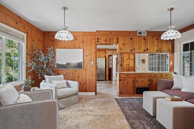 Building Photo - 4 Bed / 3 Bath | Arden Park Home Available...
