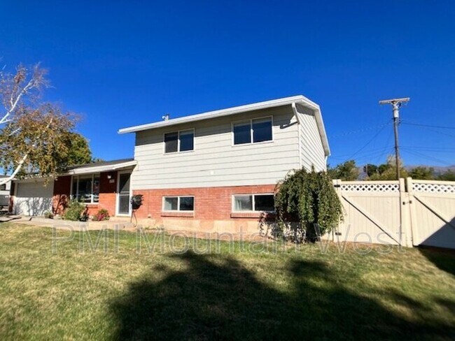 Building Photo - 1950 N 1690 W