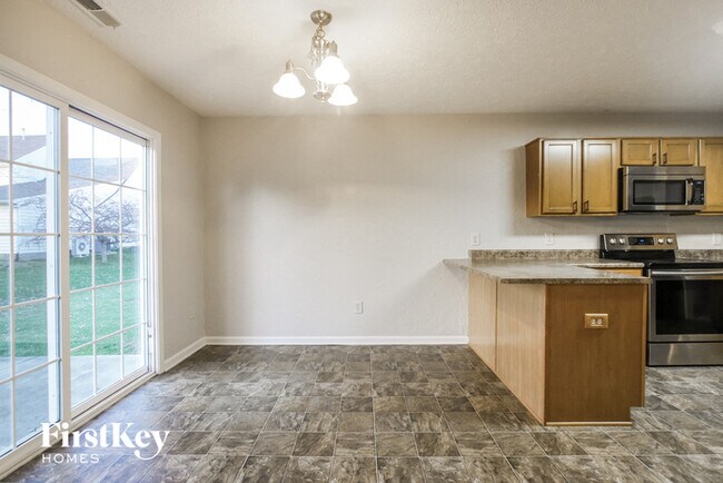 Building Photo - 2304 Burgundy Way