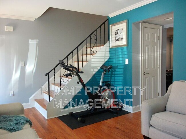 Building Photo - 187 Rondak Cir
