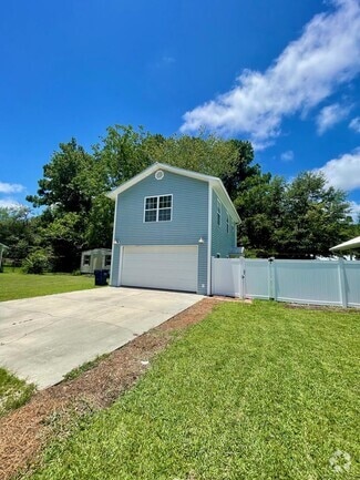 Building Photo - 148 20th Ave