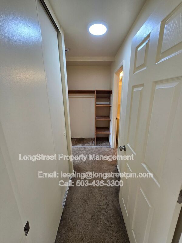 Foto del edificio - 915 SW Adams Ave