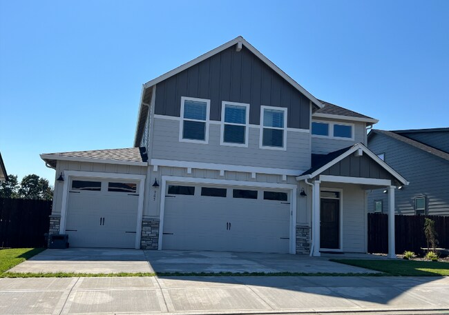 Building Photo - 905 S Goose Loop