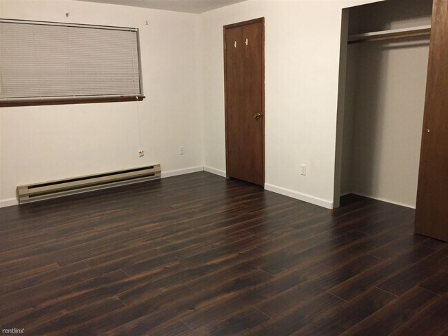 Foto del edificio - 12915 A St S