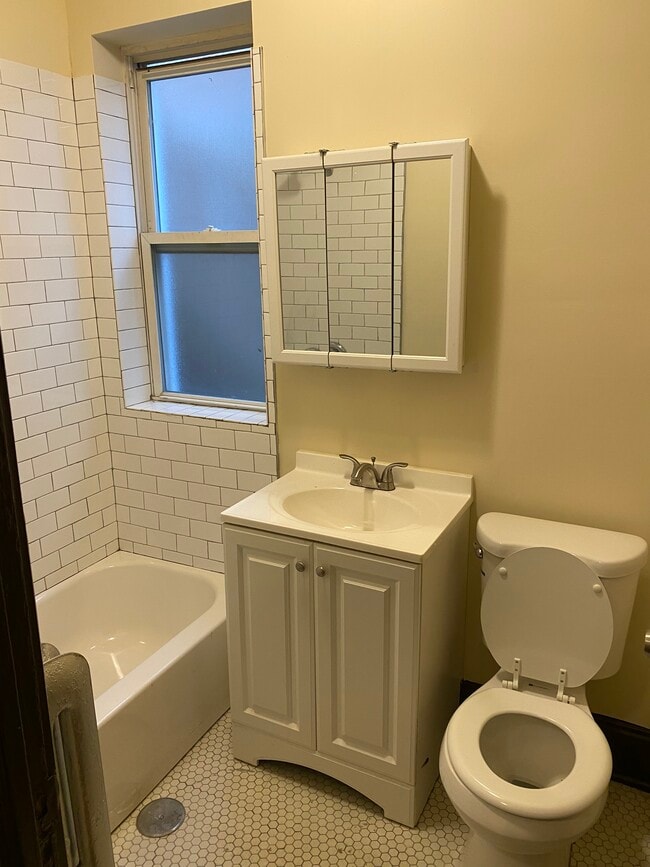 Building Photo - 7437 S King Dr