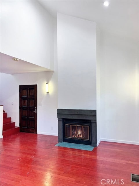 Foto del edificio - 8570 Wonderland Ave