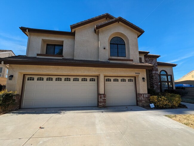 Building Photo - 42057 Parkmont Dr