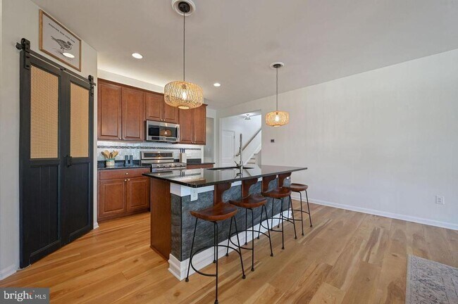 Foto del edificio - 29670 Riverstone Dr