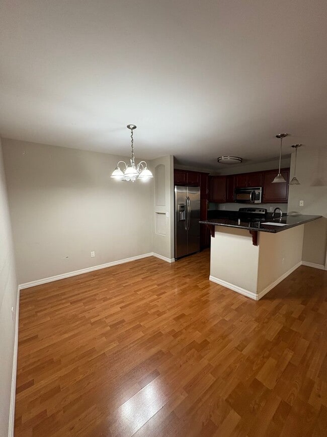 Building Photo - 3 Bed 2 Bath Clairemont Condo