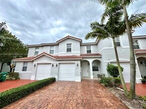 Building Photo - 20733 NE 10th Ct