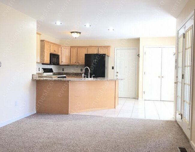 Building Photo - 11004 Royal Mews Ct