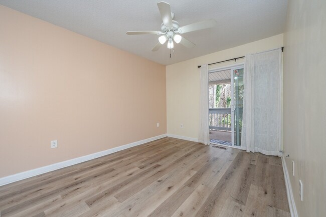 Photo - 109 Royal Ct Apartment