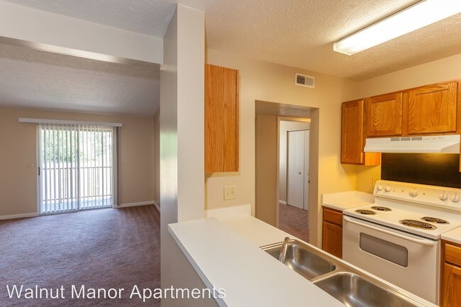 Building Photo - 125 E Oldfield Ln