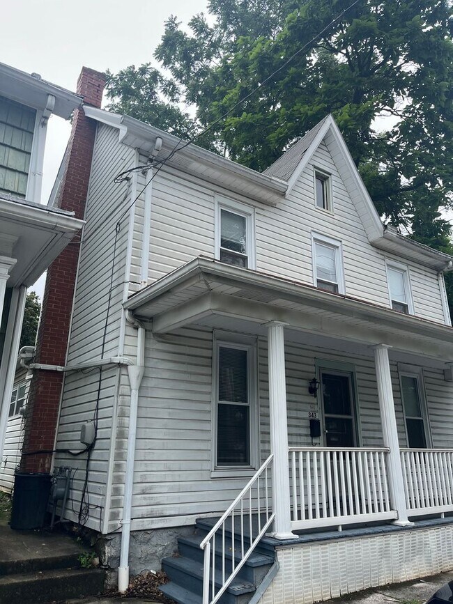 Foto del edificio - 2-3 Bedroom, 1 Bathroom Detached House in Shippensburg