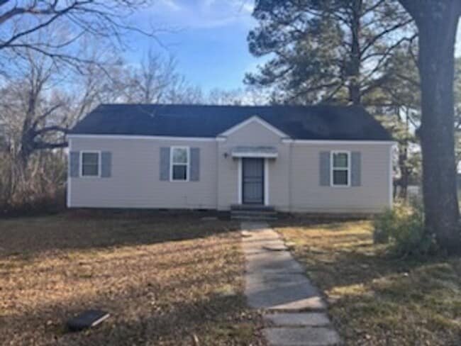 Photo - 131 Grandview Cir House