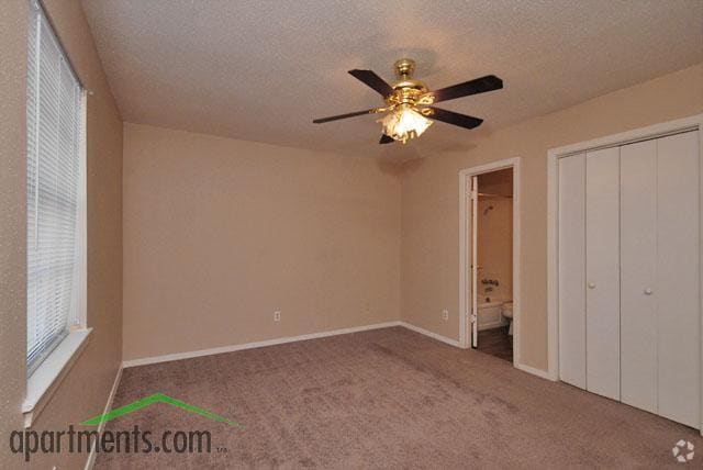 Bedroom - Colony Square
