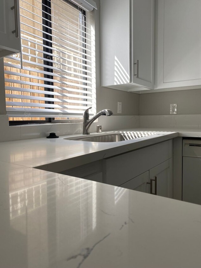 Foto del interior - 14228 Dickens St