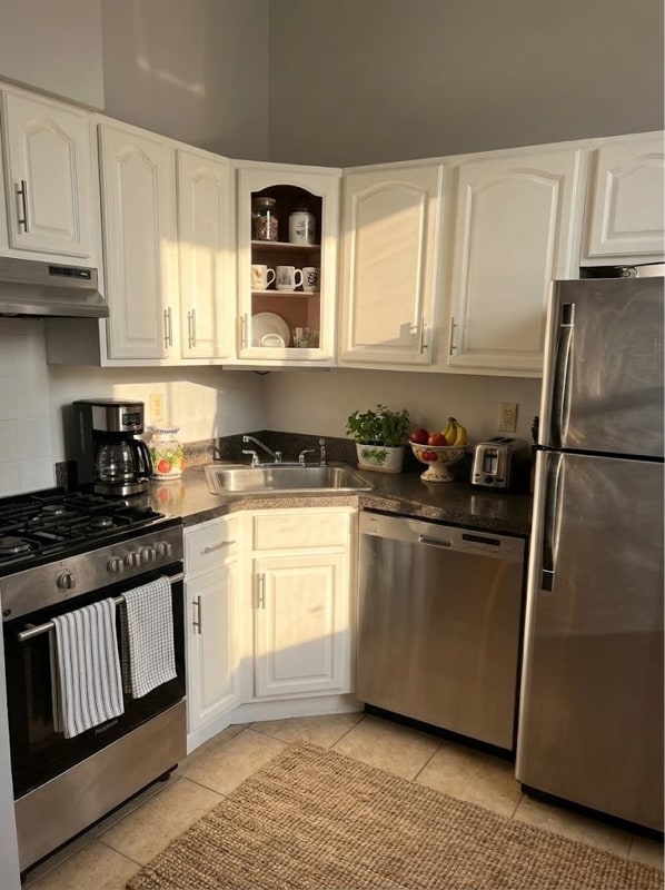 Building Photo - 135 W 130th St