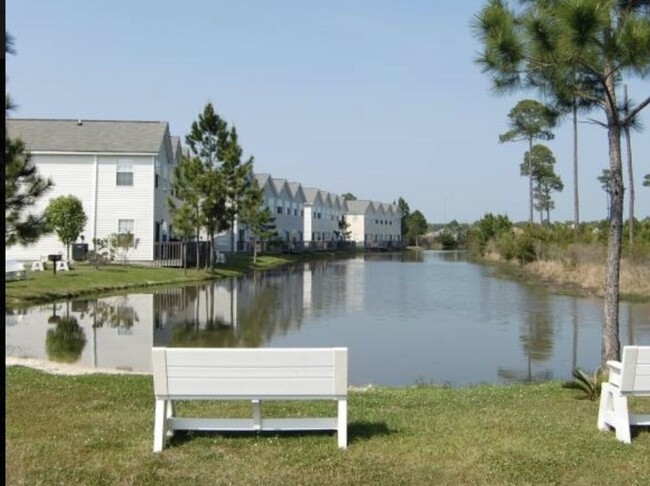 Building Photo - SOUTHWIND TOWNHOMES LLC 14-22D