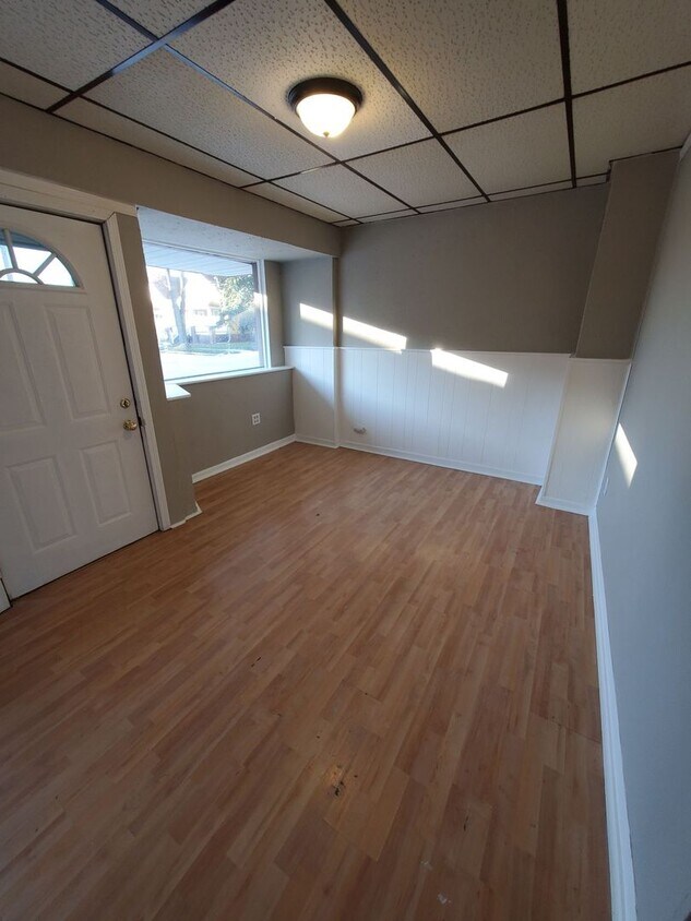 Foto principal - 920-924 Romayne Avenue