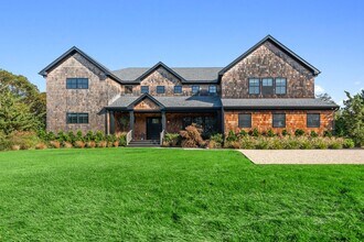 Building Photo - 30 N Bishop Ln