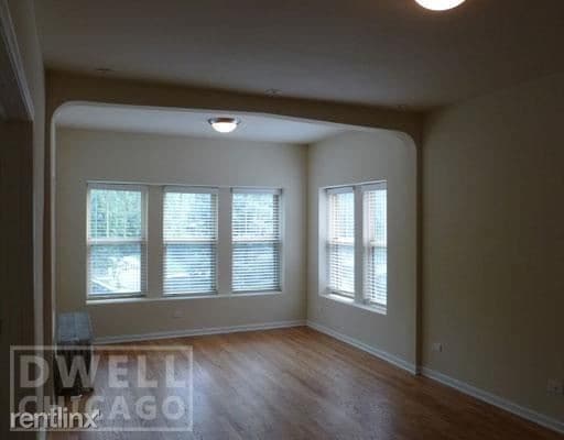 Primary Photo - 2 br, 1 bath Apartment - 4740 S Greenwood Ave