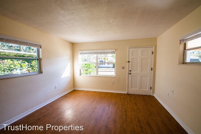 Foto del edificio - 2 br, 1 bath House - 1620 Baltimore Avenue