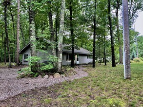 Building Photo - 8904 Park Ln